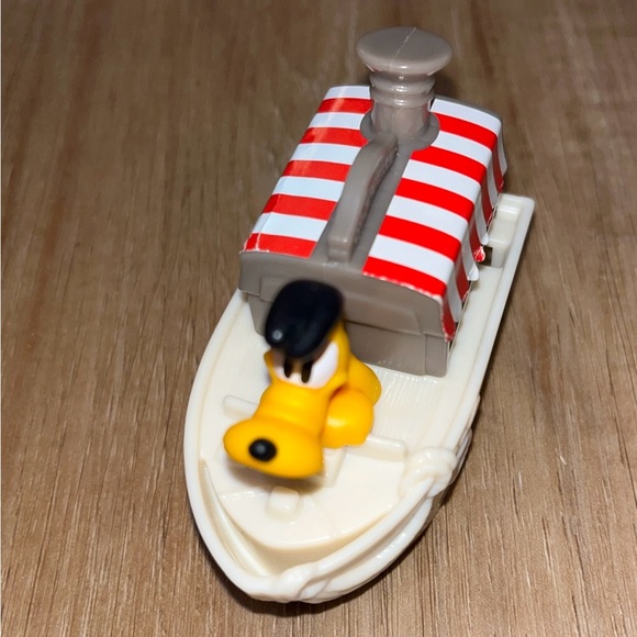 McDonald’s 2020 Happy Meal Disney Runaway Train Set of 11 MickeyMinnieGoofyDaisy - Picture 11 of 12